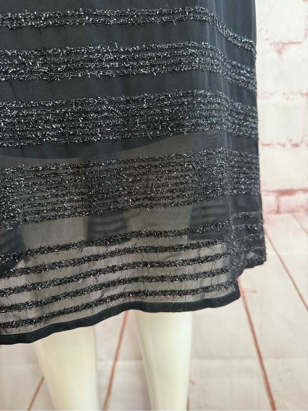 SIGRID OLSEN Black Sheath Sheer Overlay Metallic Thread 10 Cocktail Party Dress - Picture 12 of 14
